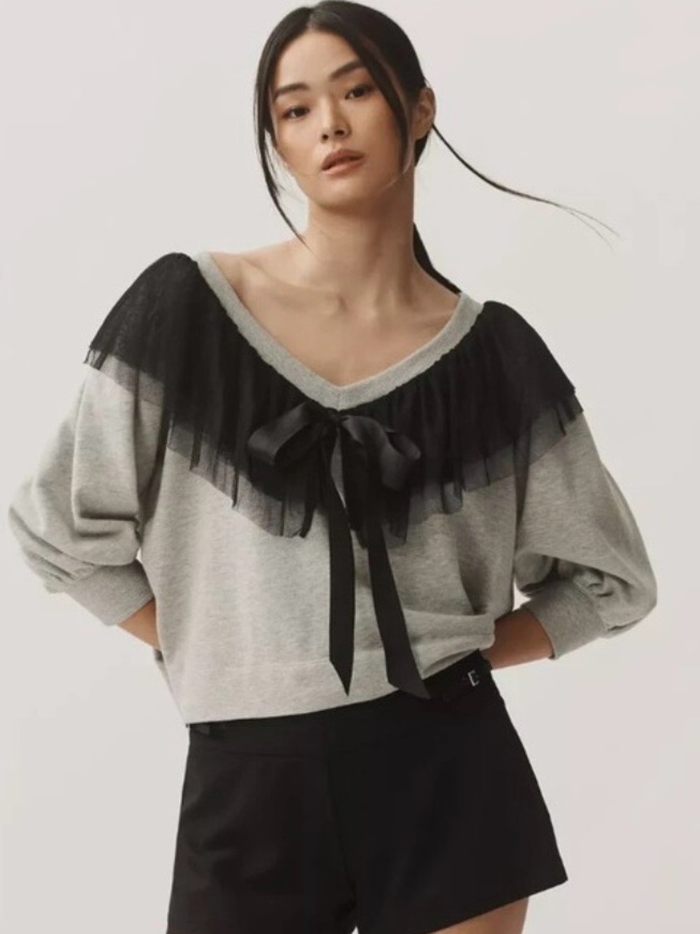Maeve by Anthropologie V-Neck Bow Sweatshirt